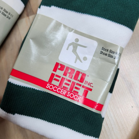 6 Pro Feet Soccer Socks‎ Green White Striped Athletic Socks Size 9-11 Shoe 3-9 - Picture 2 of 6